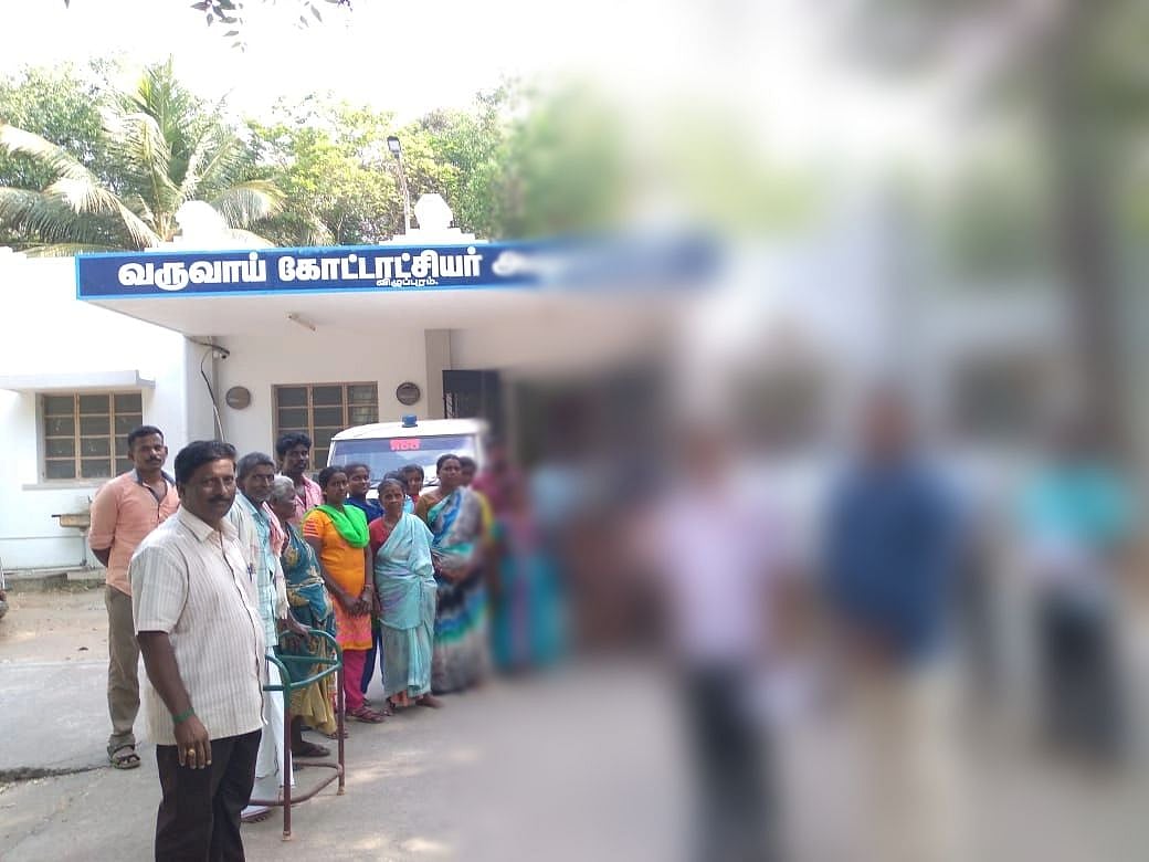 கரூர்: 2 மாவட்டங்களைச் சேர்ந்த 47 பேர்.... செங்கல் சூளையில் கொத்தடிமைகளாக இருந்தவர்கள் மீட்பு!