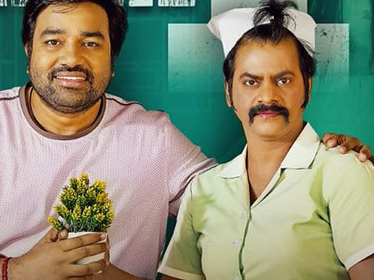 இடியட் விமர்சனம்: ஸ்பூஃப் படத்திலும் க்ளிசேக்கள்... பேய்களும் பாவமில்லையா டைரக்டர் சார்?