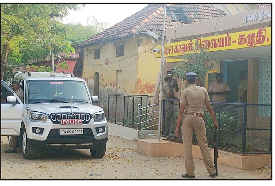 ராமநாதபுரம் கூட்டுப் பாலியல் வன்கொடுமை... மூடி மறைக்க பார்க்கிறதா காவல்துறை?
