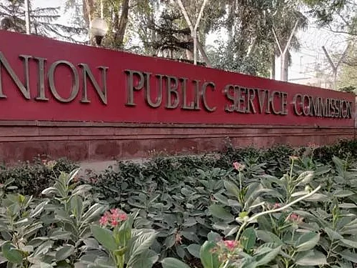 "UPSC என்றால் நம்பிக்கையை இழக்காமல் இருப்பது மிக முக்கியம்!"- திவ்யா IRS