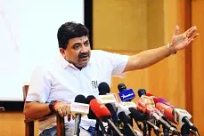 பி.டி.ஆர்.பழனிவேல் தியாகராஜன்- மோடி