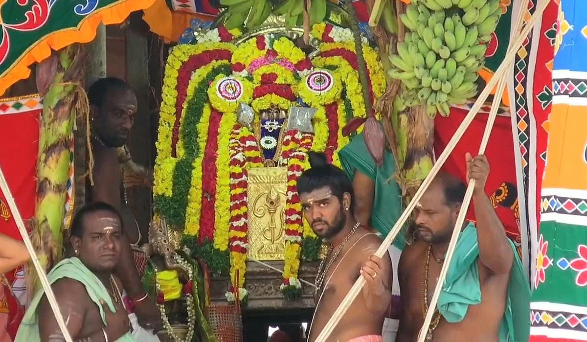 எட்டுக்குடி முருகன் கோயில் தேரோட்டம்