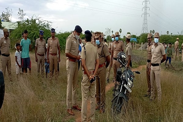 நெல்லை: உறவினர்களுக்குள் ஏற்பட்ட நிலத்தகராறு... ஒரே குடும்பத்தைச் சேர்ந்த மூவருக்கு நேர்ந்த சோகம்!
