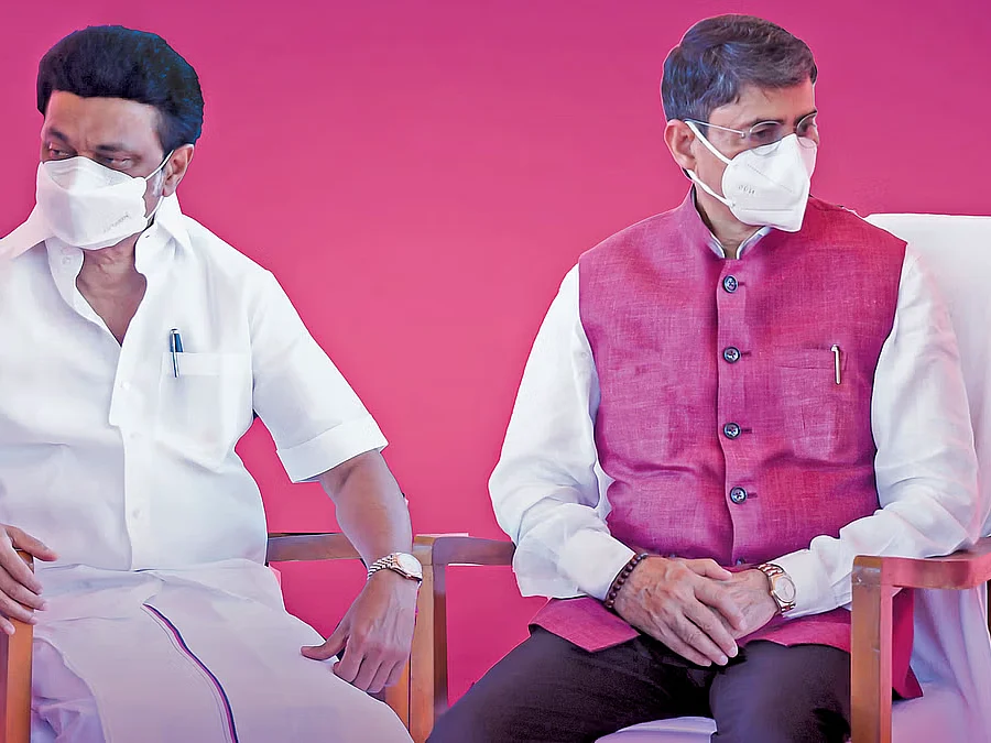 ஆளுநர் நடத்தும் துணைவேந்தர்கள் மாநாடு... ஆளுநருக்கு செக் வைக்கும் திமுக அரசு... அடுத்து என்ன?