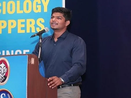 UPSC: "நிதானத்துடன் செயல்பட்டால் வெற்றி கைகூடும்!" - வழிகாட்டும் ராகுல் IPS