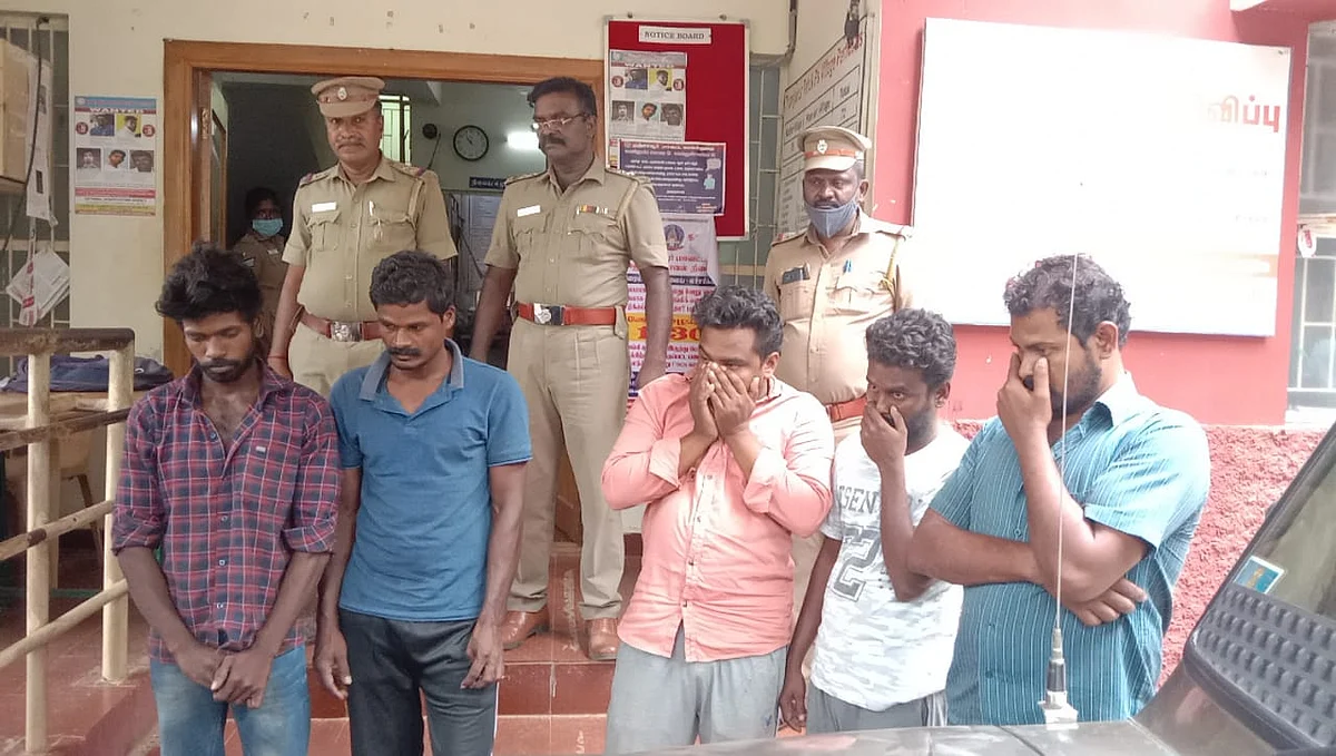 போலி இரிடியம் விற்க முயன்ற கும்பலை கைது செய்த போலீஸ்