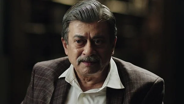 ஆனந்த் இளவழகன் - A scene from KGF Chapter 1