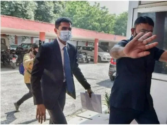 ஆர்யன் கானைக் கைதுசெய்த அதிகாரி சமீர் வான்கடே சென்னைக்கு இடமாற்றம்! - அதிரடி நடவடிக்கை