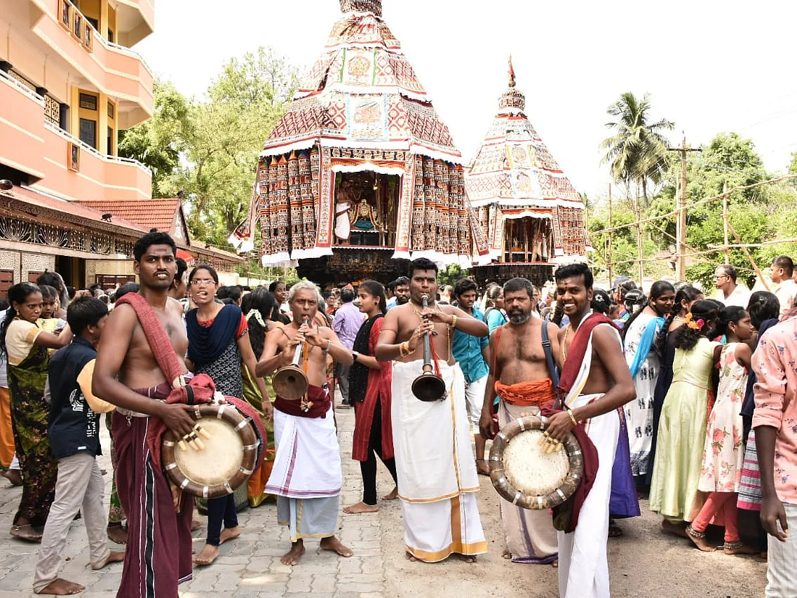 தருமபுர ஆதீனப் பட்டணப்பிரவேசம்: ஆரம்பமானது முக்கிய நிகழ்வான திருத்தேரோட்டம்!