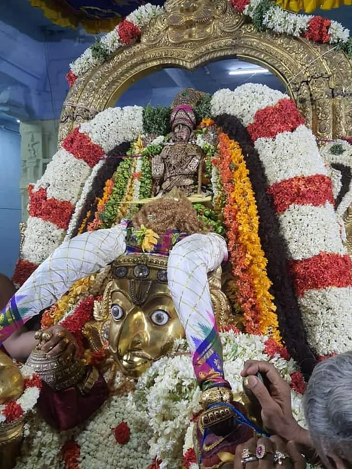 ஸ்ரீ வரதராஜ பெருமாள் கருடவாகனம்