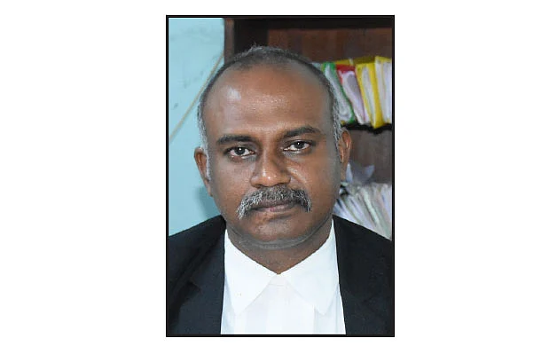 ராஜீவ் ரூபஸ்