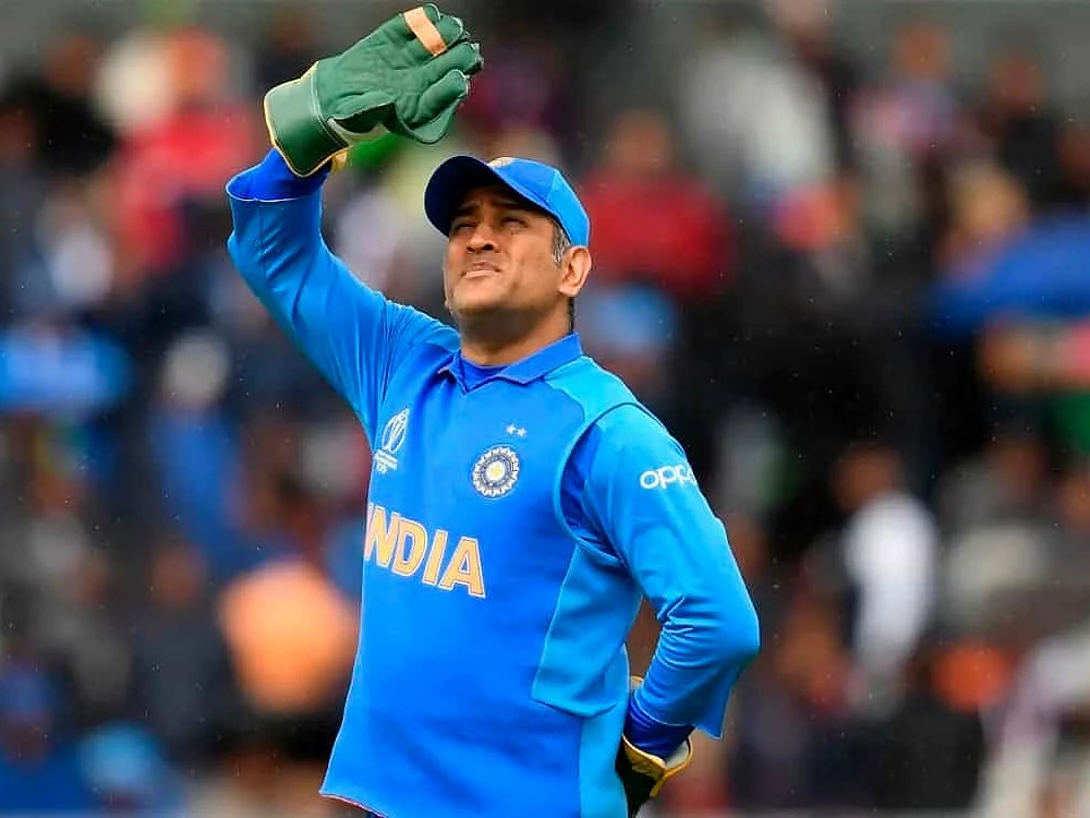 Dhoni: `Definitely Not' முதல் `Definitely Yes' வரை - தோனி சொன்ன Thug Life பதில்கள்!