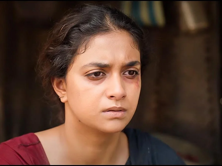 சாணிக் காயிதம்: இது கீர்த்தி சுரேஷின் `ரத்தம், ரணம், ரௌத்திரம்'... ஆனா, பிரச்னை என்னன்னா?