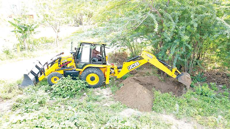 சீமைக்கருவேலம் கள ஆய்வு பணியில்