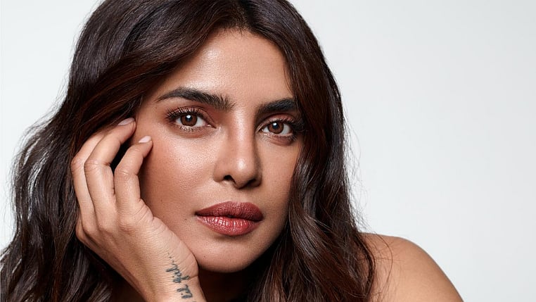 ``இங்கு நான் நானாக இருக்க முடியவில்லை