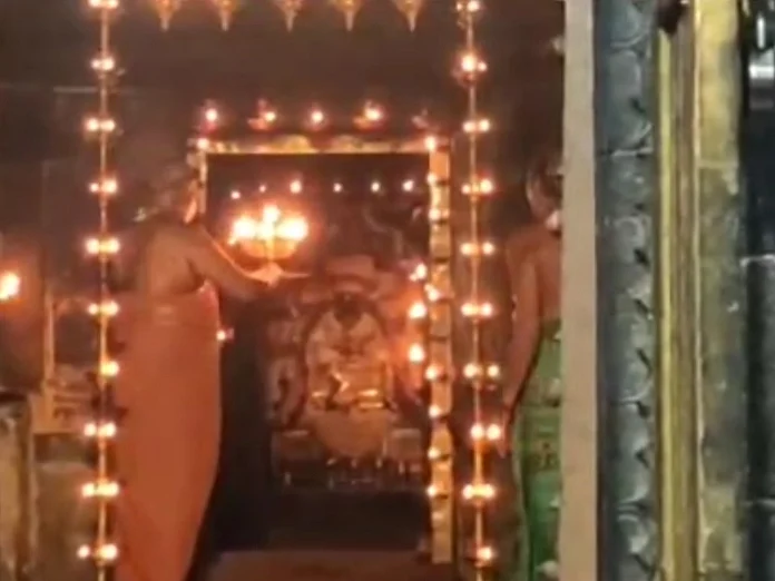 திருவாவடுதுறை : குளுமை தந்திடும் கோடாபிஷேகம்!
