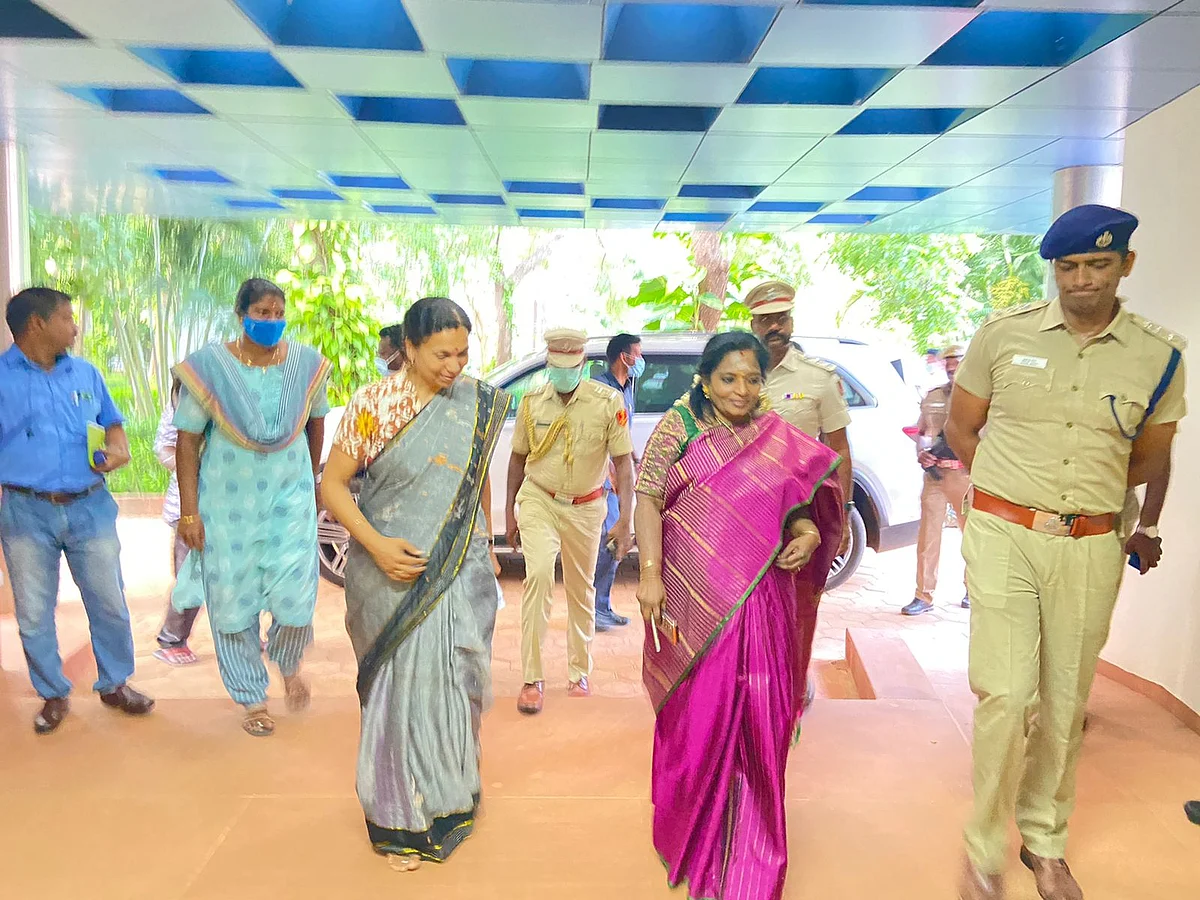 ஆளுநர் தமிழிசை