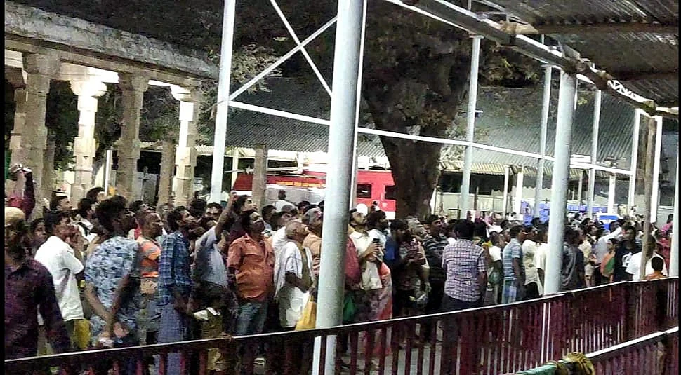 திரண்ட பக்தர்கள்