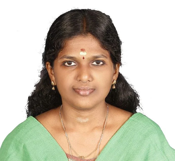 மாணவி ச.இந்து பரமேஸ்வரி