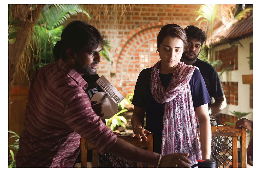 அருண் வசீகரன் - த்ரிஷா