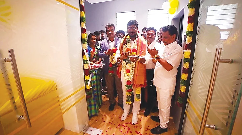 13 கிளைகள்... பல நூறு கோடி வசூல்... ஆருத்ரா நிறுவனம் முடக்கப்பட்டதன் பின்னணி!
