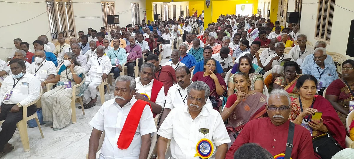 மாநாட்டில் கலந்து கொண்டவர்கள்