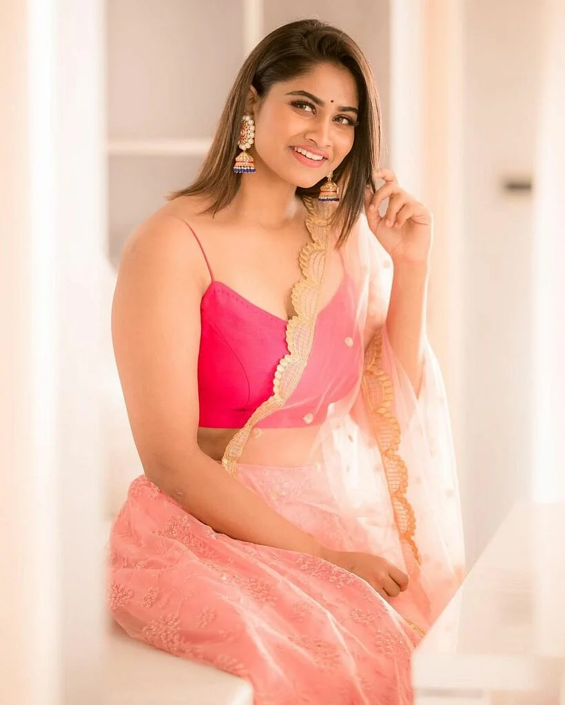 ஷிவானி நாராயணன்