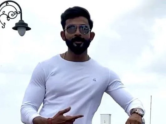 கோயில் பெயரில் நிதி... மோசடிப் புகார்; கைது - குறிவைக்கப்படுகிறாரா கார்த்திக் கோபிநாத்?