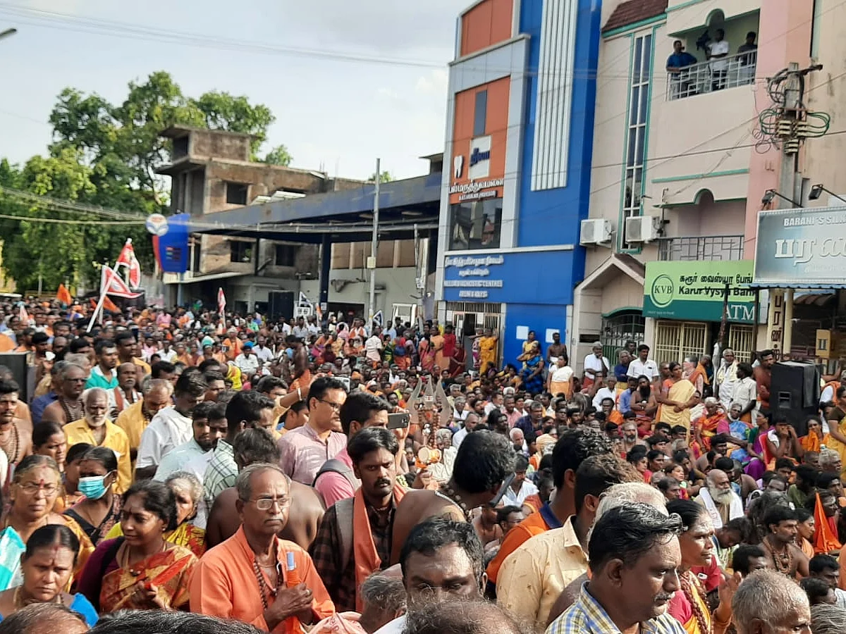 கடலூர்: சிவனடியார்கள் வருகையால் திணறிய தில்லை... சிதம்பரம் போராட்டத்தின் பின்னணி என்ன?!
