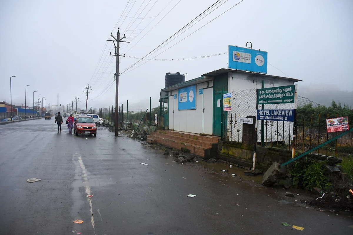 போக்குவரத்து ஊழியர்கள்