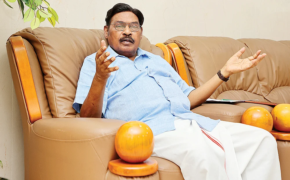 “தி.மு.க-வை விட... பா.ஜ.க நட்புதான் நெடியது! - பாசம் காட்டும் பாரிவேந்தர்