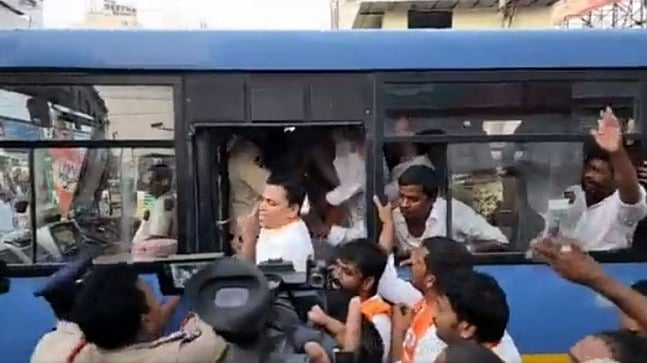 ``ஜின்னா கோபுரத்தை `ஏ.பி.ஜே.அப்துல் கலாம்' கோபுரம் எனப் பெயர்மாற்றுங்கள்!