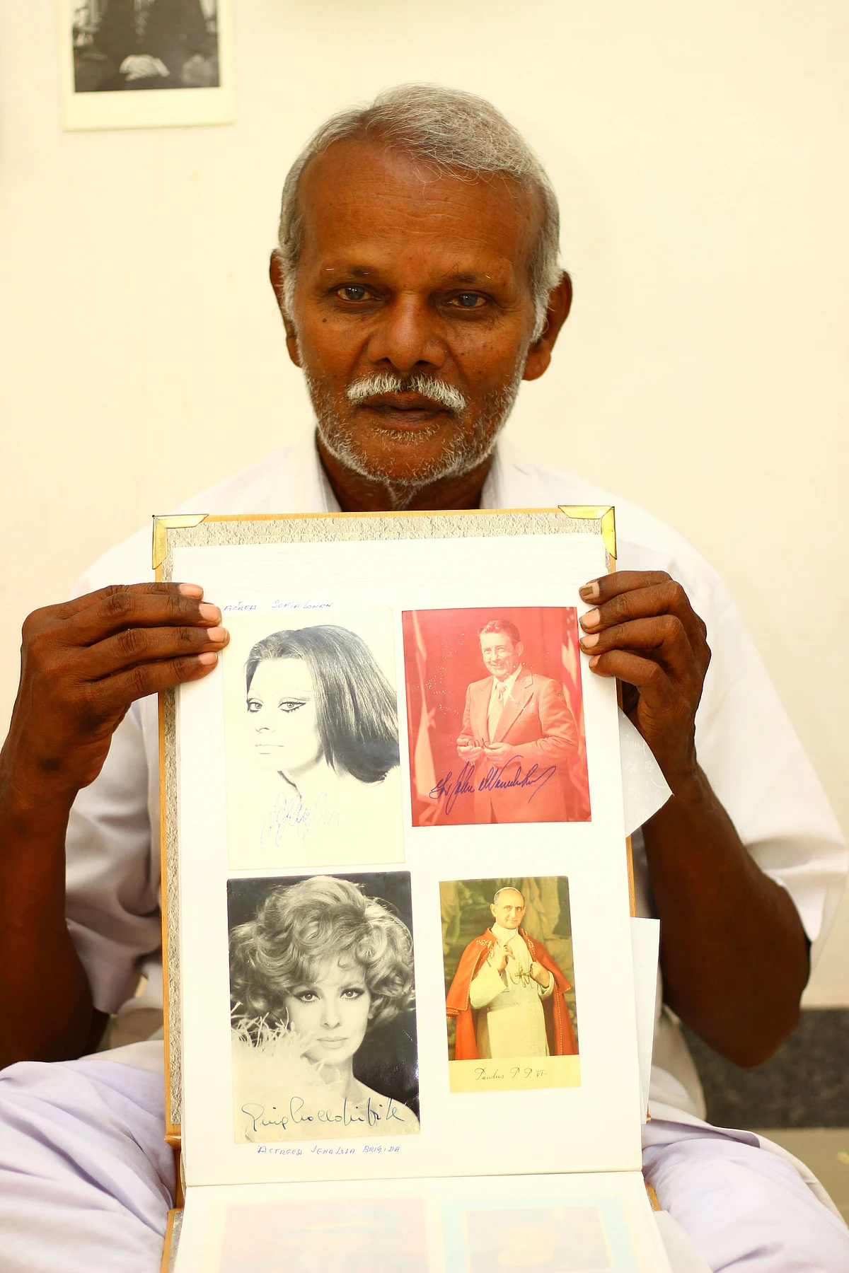 சிகாமணி சேகரித்த புகைப்படங்கள்