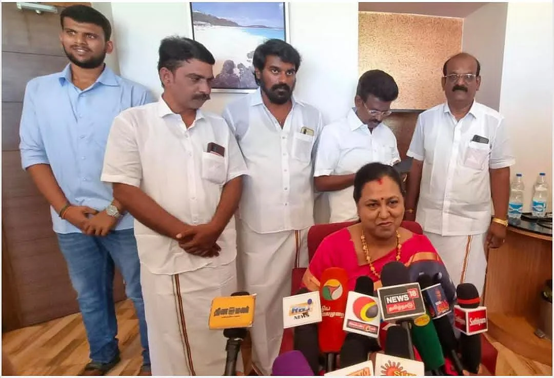 பத்திரிக்கையாளர் சந்திப்பு