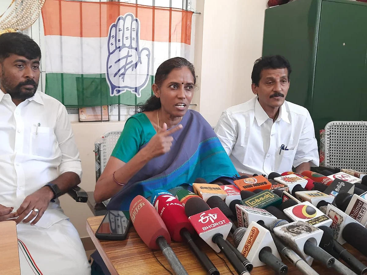 ``இலங்கைத் தமிழர்களைச் சுரண்டி ஆடம்பரமாக வாழ்பவர் சீமான்!" - கரூரில் ஜோதிமணி காட்டம்