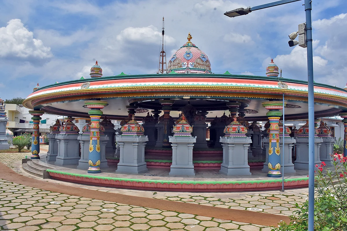 சத்ய யுக சிருஷ்டி கோயில்