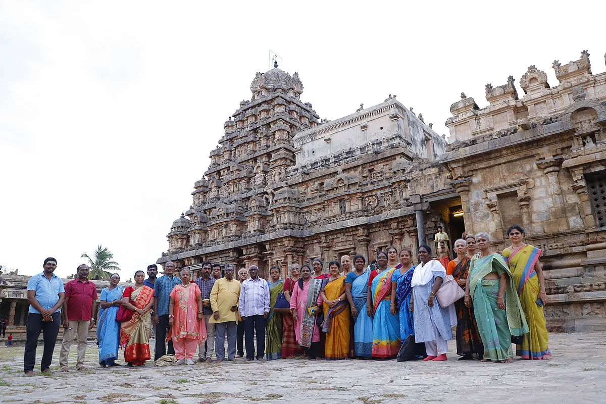 சோழர் உலா