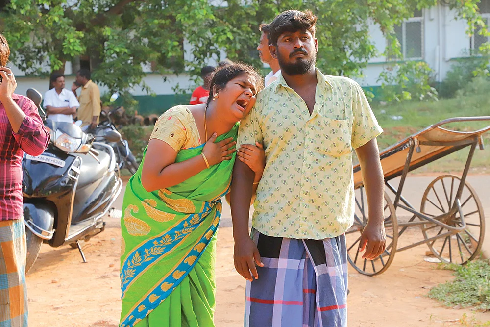 “உறவுகளை இழந்துட்டோமே!” - கலங்கும் களிமேடு
