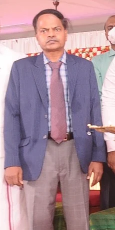 டீன் ரத்தினவேல்