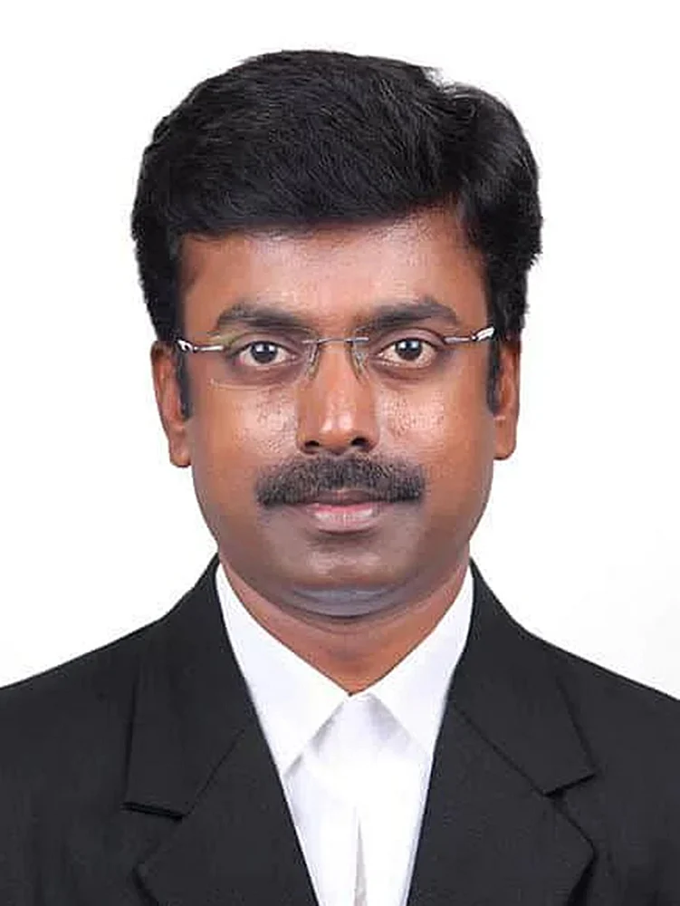 பாபு முருகவேல்