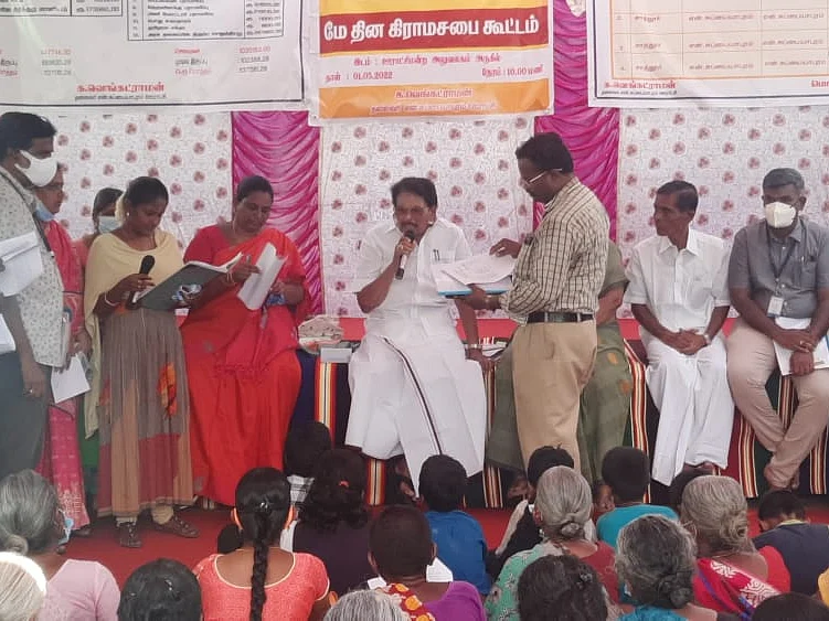 ``கடந்த ஆட்சியில் அரசு வேலைக்கு பல லட்சங்கள் பெறப்பட்டது” - அமைச்சர் கே.கே.எஸ்.எஸ்.ஆர்.ராமச்சந்திரன்