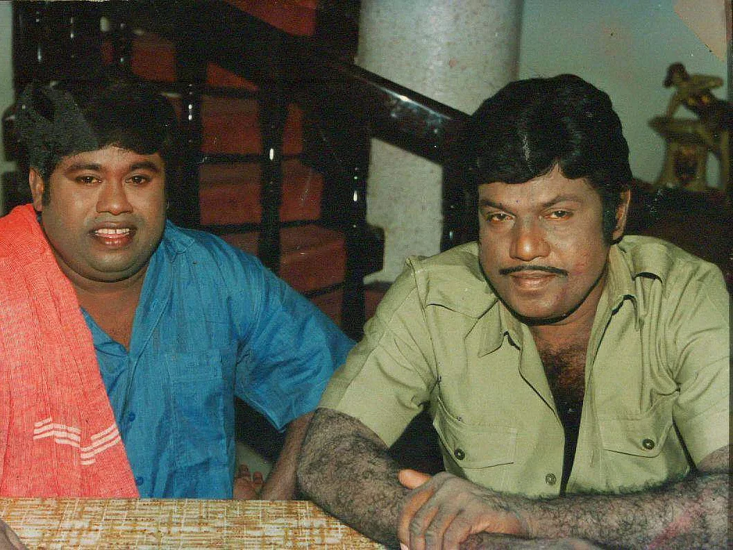 Goundamani: "என்னை சினிமால மட்டும் பாரு; அப்பதான் கிக்!" - கவுண்டமணி நேர்காணல் | Photo Story