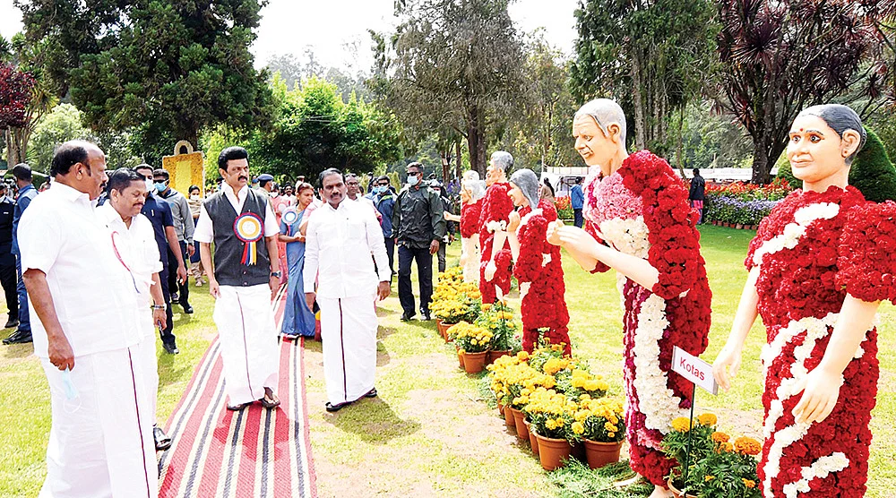 மிஸ்டர் கழுகு: பிரதமர் விசிட்! - வசூல்வேட்டையில் பா.ஜ.க புள்ளிகள்