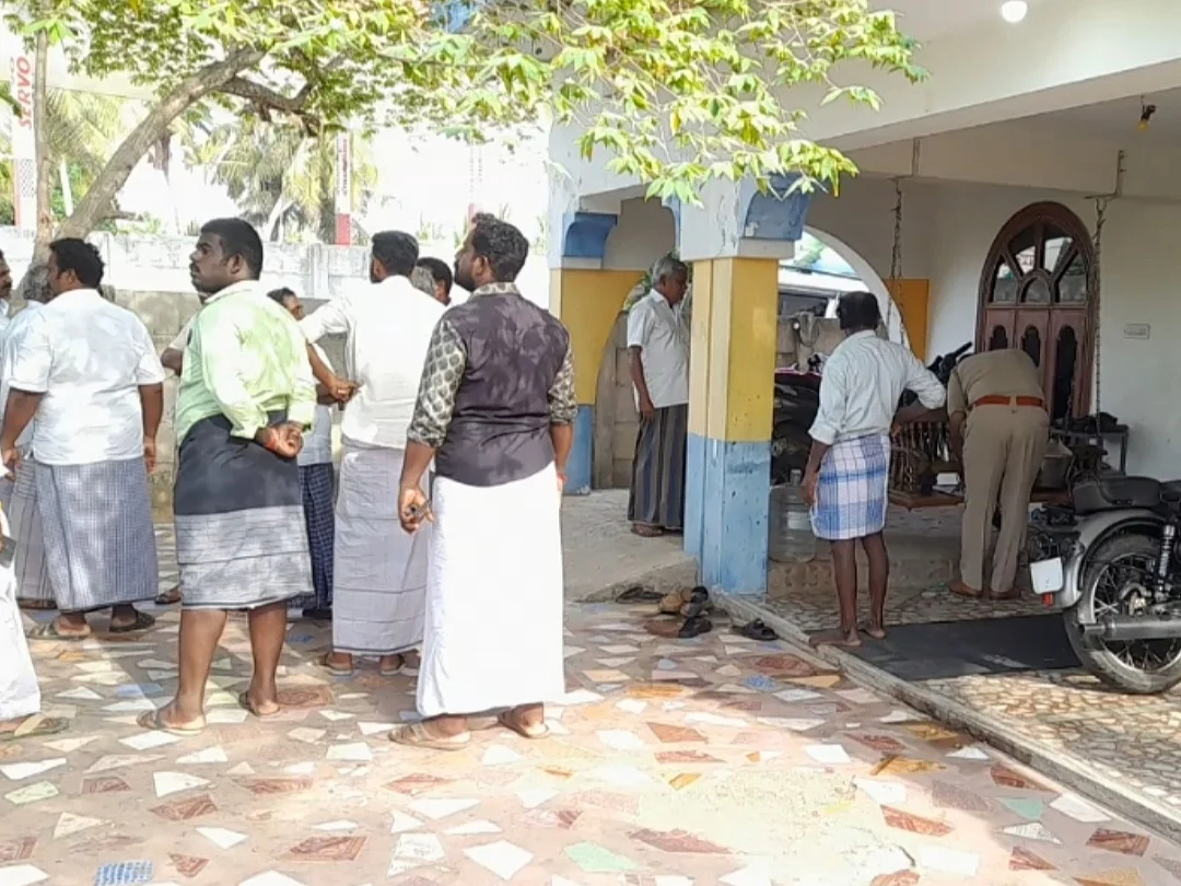 அதிமுக பிரமுகர் வீட்டில் பெட்ரோல் குண்டு வீச்சு! - உணவகத்தில் ஏற்பட்ட பிரச்னையின் எதிரொலியா?