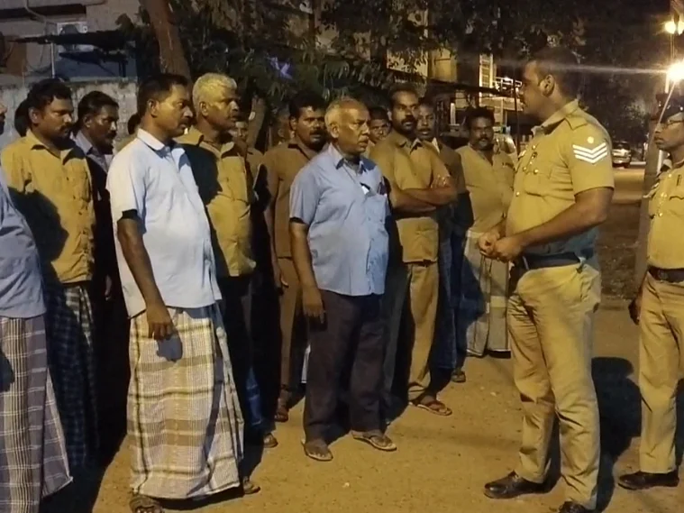 மயிலாடுதுறை: முந்திச் செல்ல வழி விடாததால் ஆத்திரம் - அரசுப் பேருந்து ஓட்டுநர் மீது தாக்குதல்!