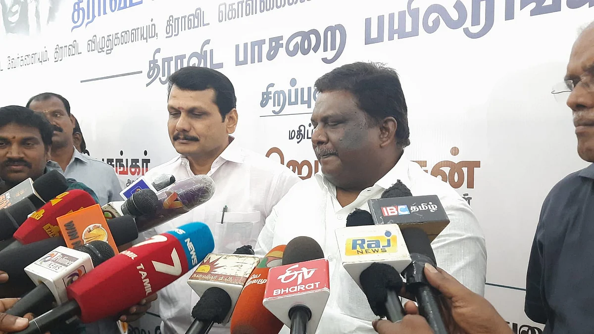 பேட்டியளிக்கும் சிவசங்கர்