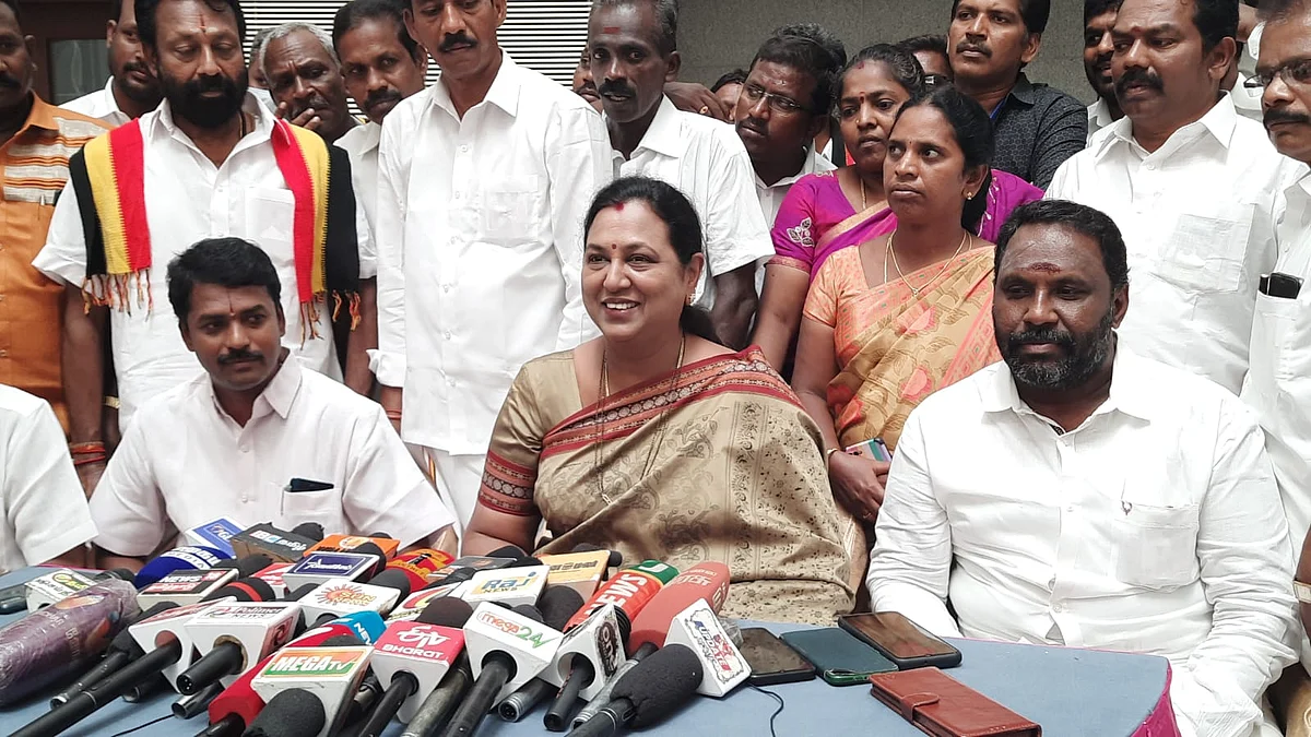 பேட்டியளிக்கும் பிரேமலதா