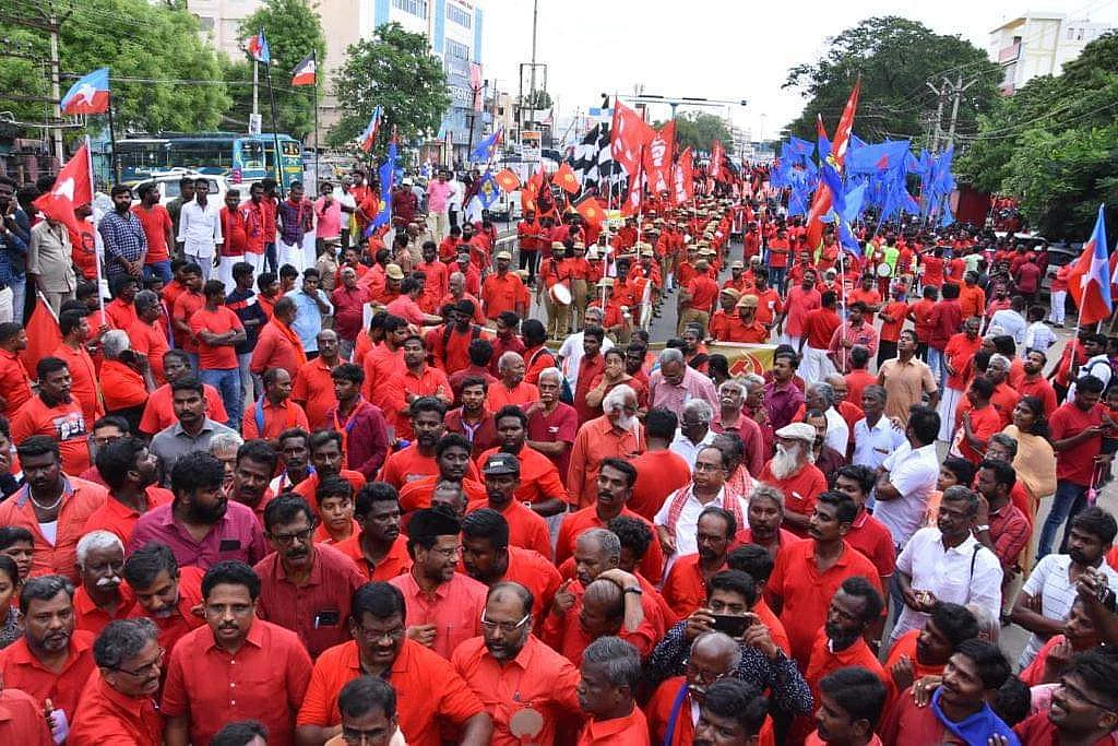 கலந்துகொண்ட தொண்டர்கள்