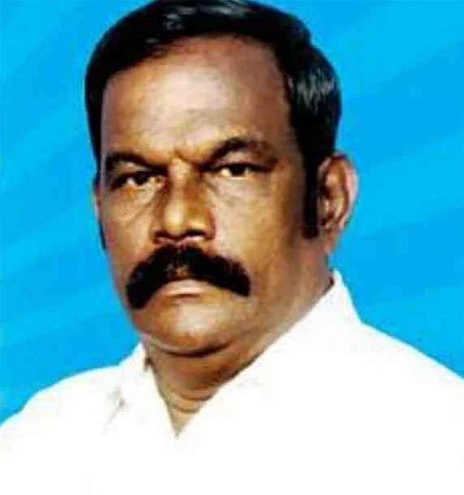 சக்ரபாணி.