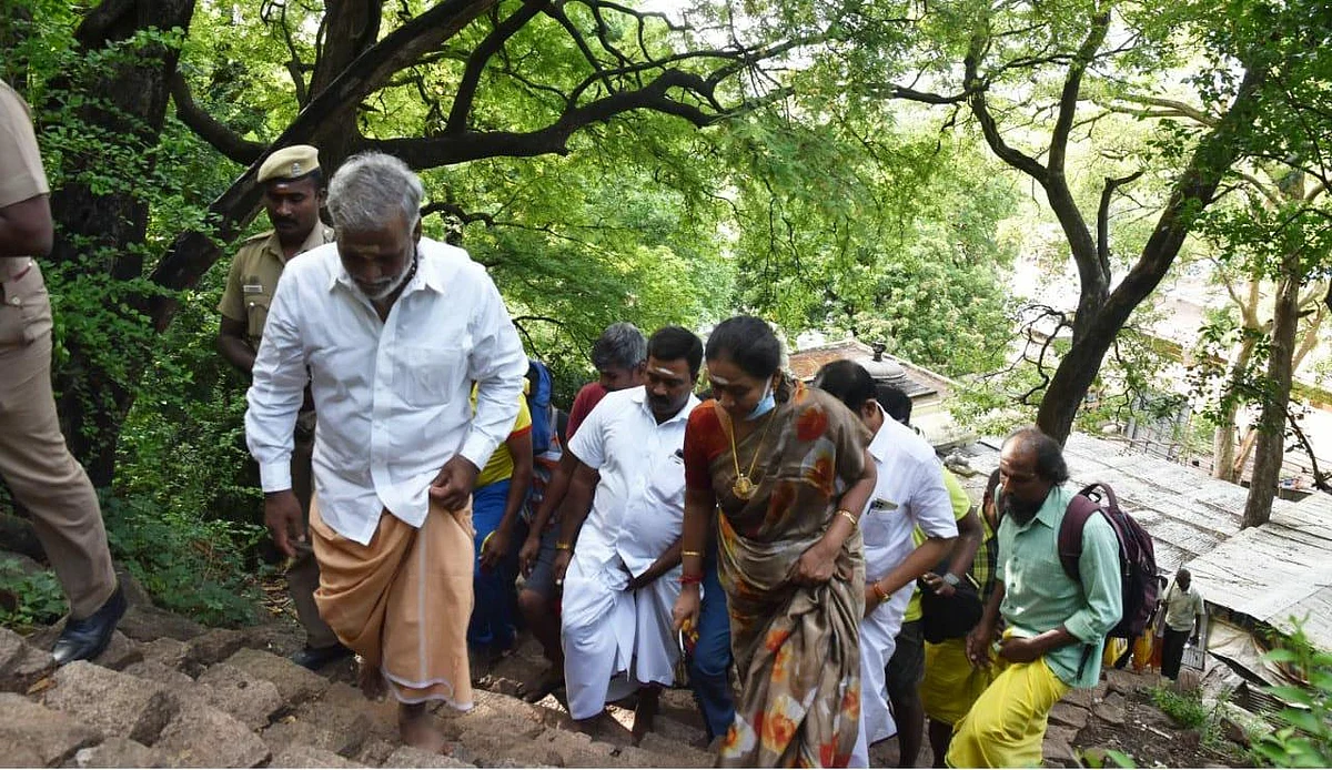 சேகர் பாபு